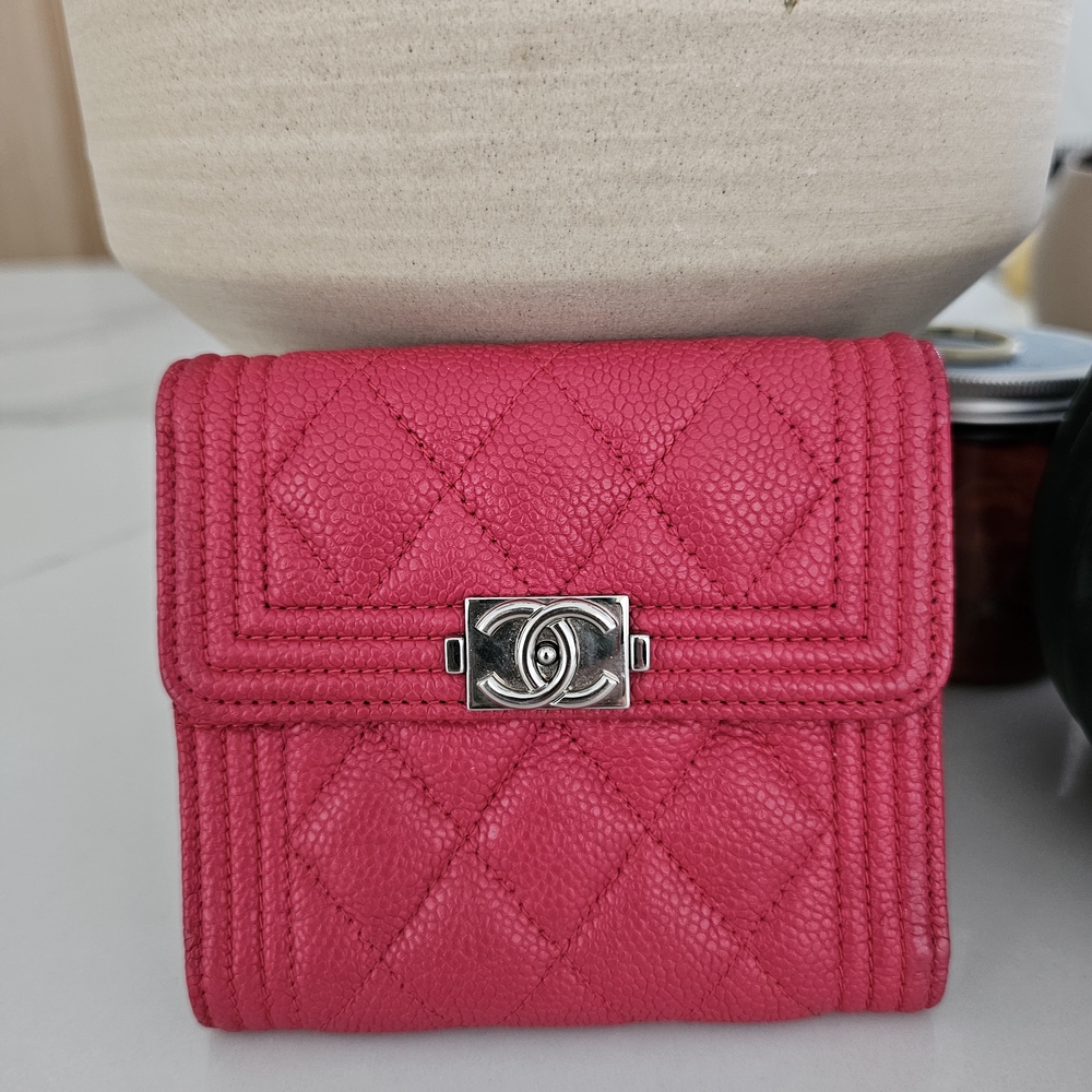 CHANEL LE BOY PINK CAVIAR WALLET